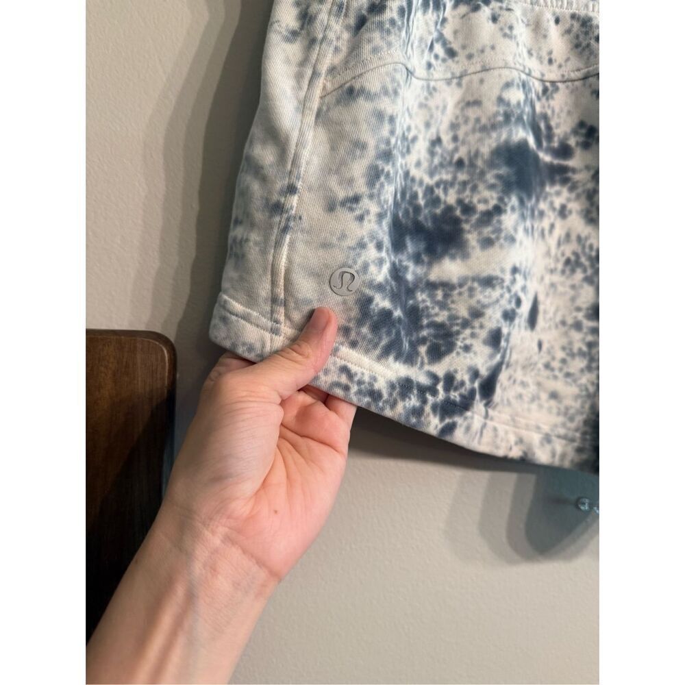 Lululemon Navy White Terry Marble Dye Inner Glow Pull On Athletic Short Size 10 - Picture 5 of 5